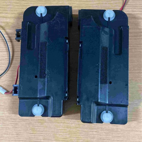 ALTAVOCES HISENSE H55B7520 VIT68158-01