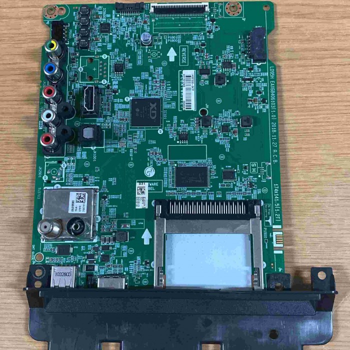 MAINBOARD LG 32LM550PLB EAX68406103(1.0) EBT65895815
